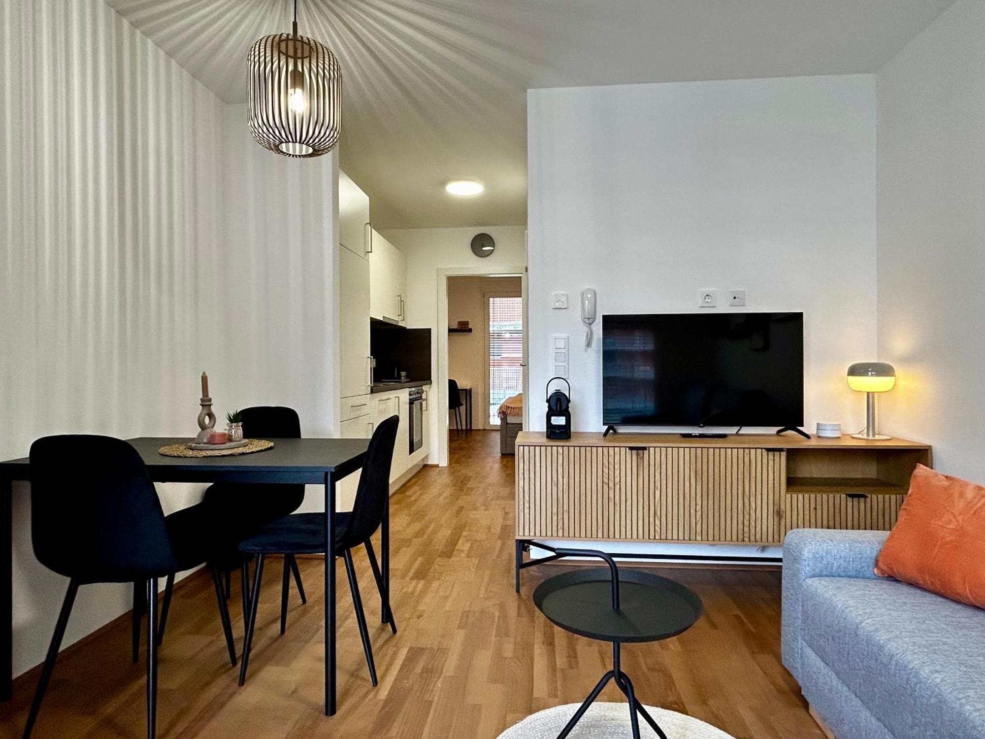 Shome Apartments Graz I Self Check-In I Free Parking Luaran gambar